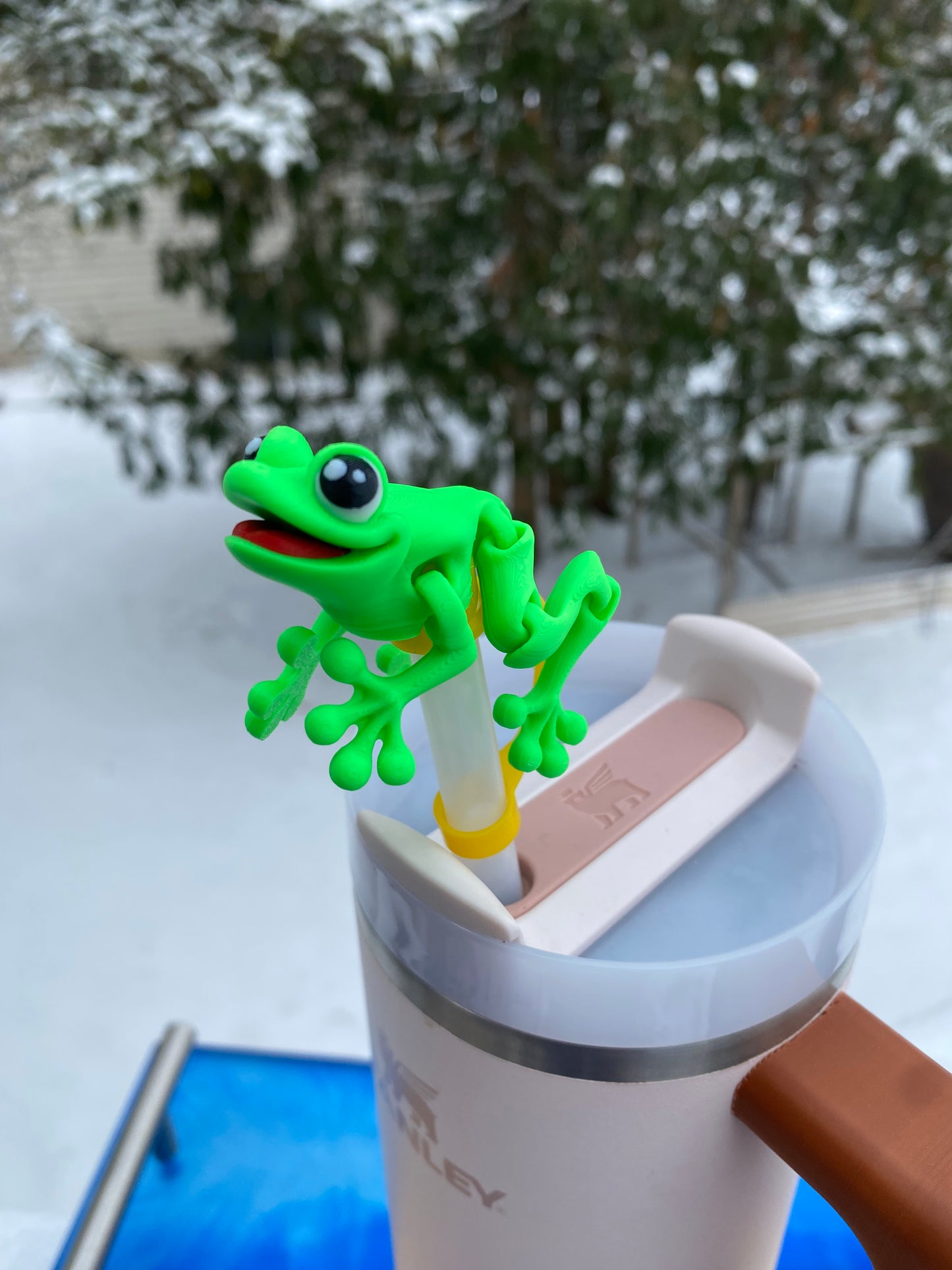 Tree Frog Super Cute Articulated Frog Straw Topper/ Charm for Stanely Tumblers and other 9.5mm Straws