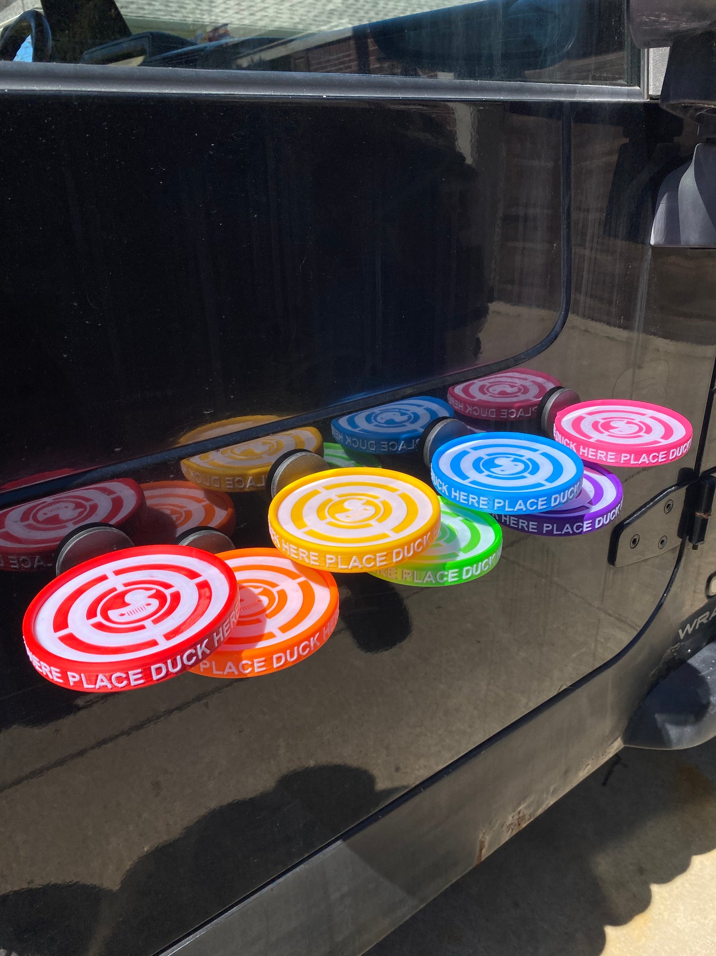 Magnetic Duck Landing Pad for Jeep