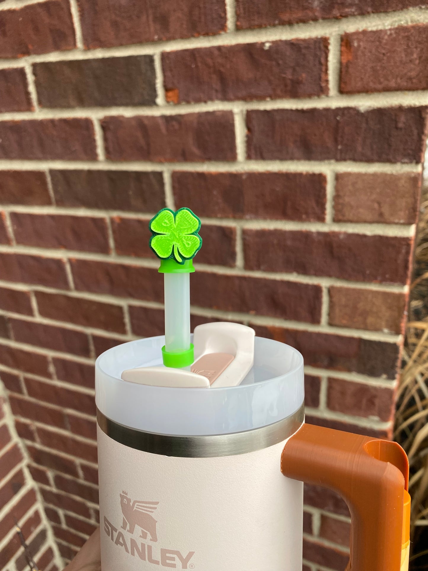 Green 4 Leaf Clover St. Patrick's Day Lucky Four Leaf Clover Straw Topper/ Charm for Stanely Tumblers and other 9.5mm Straws