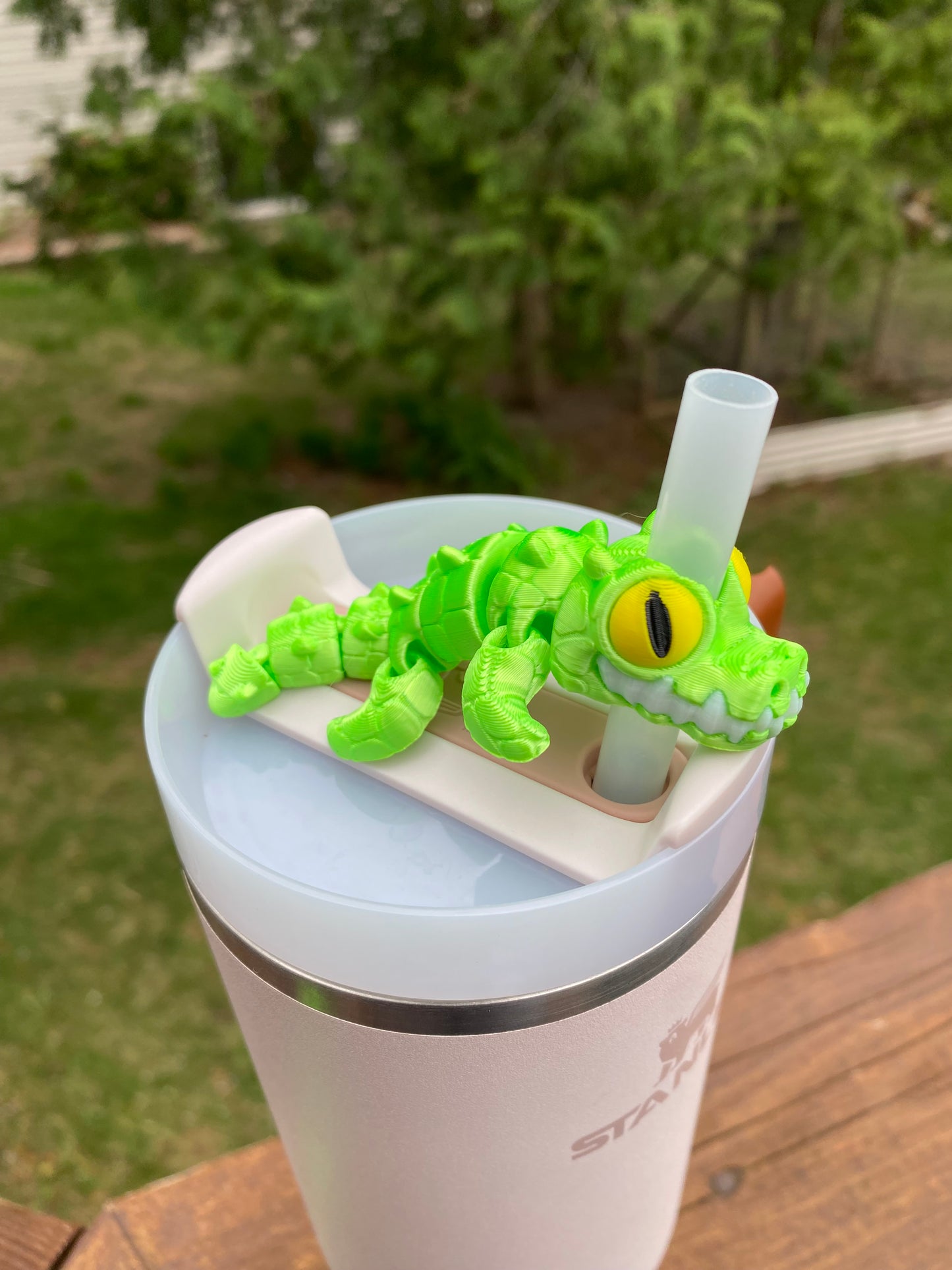 Bright Green Alligator Gator Crocodile Straw Topper/ Charm for Stanely Tumblers and other 9.5mm Straws