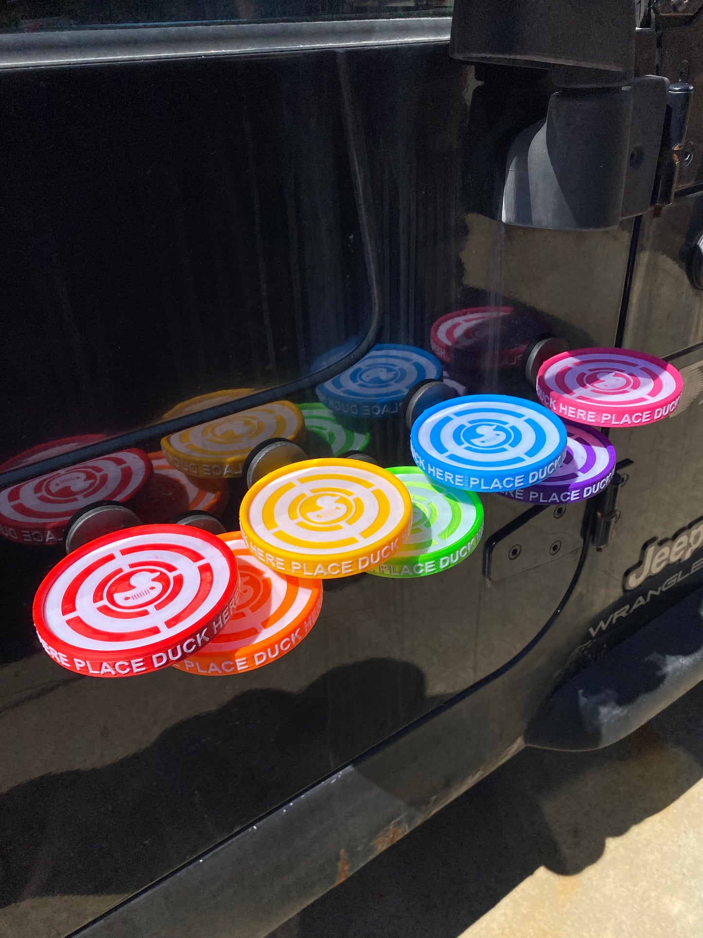 Magnetic Duck Landing Pad for Jeep
