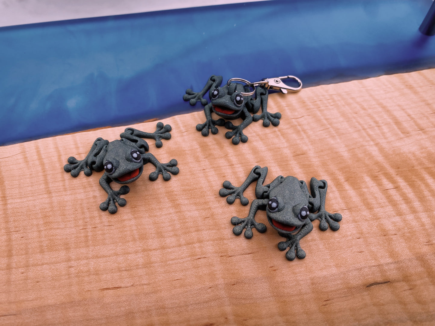 Little Flexi Articulated Tree Frog Fidget Toys and Keychains