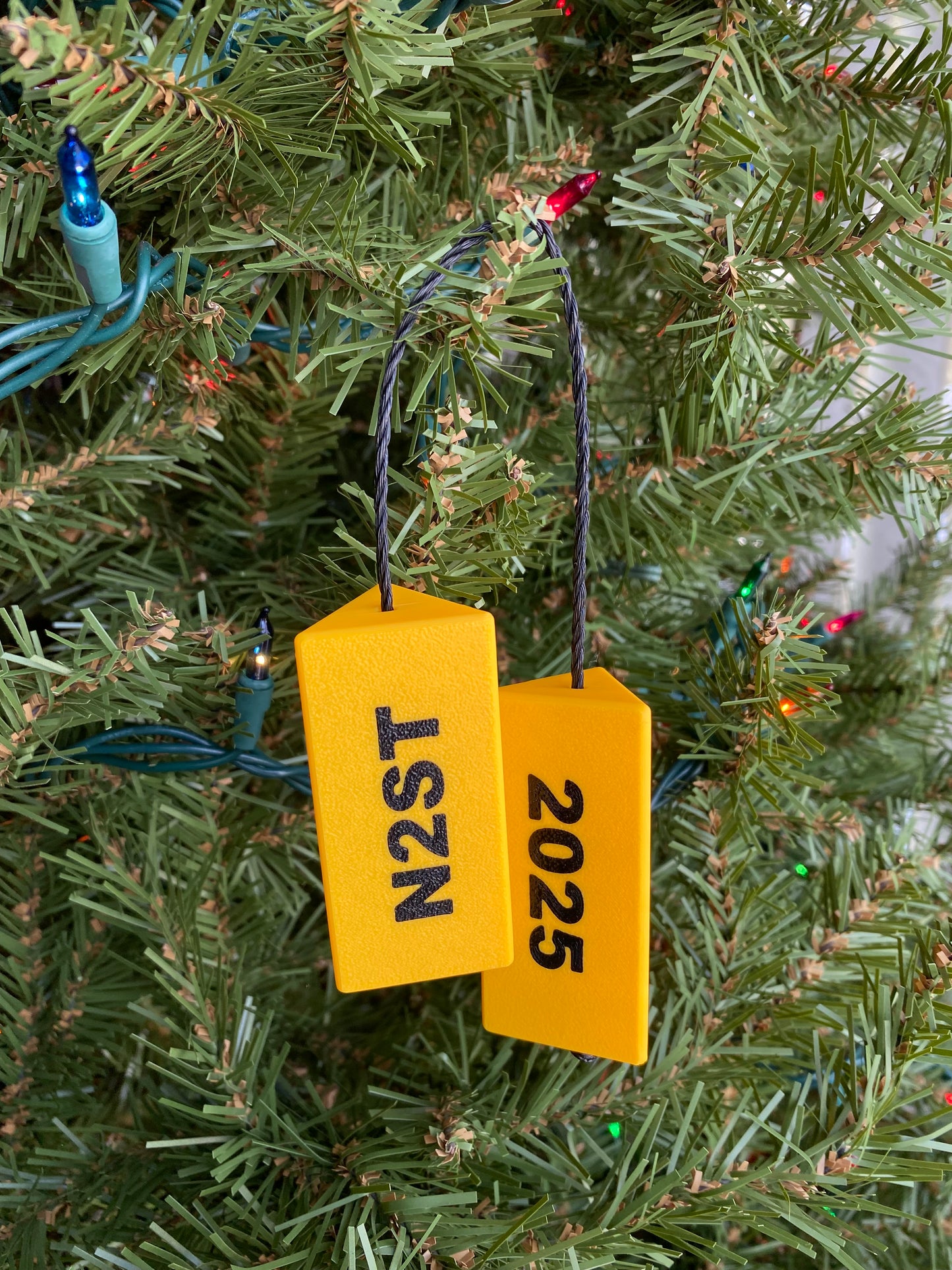 9” Customizable Miniature Airplane Wheel Chocks Desk Displays And Christmas Tree Ornaments