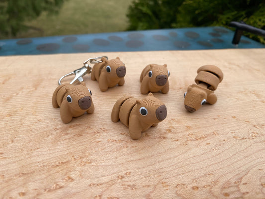 3D Printed Articulated Fidget Capybara And Keychains